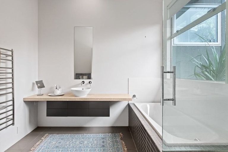 Photo of property in 33 Waimarie Road, Whenuapai, Auckland, 0618