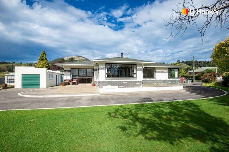 Photo of property in 18 Elizabeth Avenue, East Taieri, Mosgiel, 9024