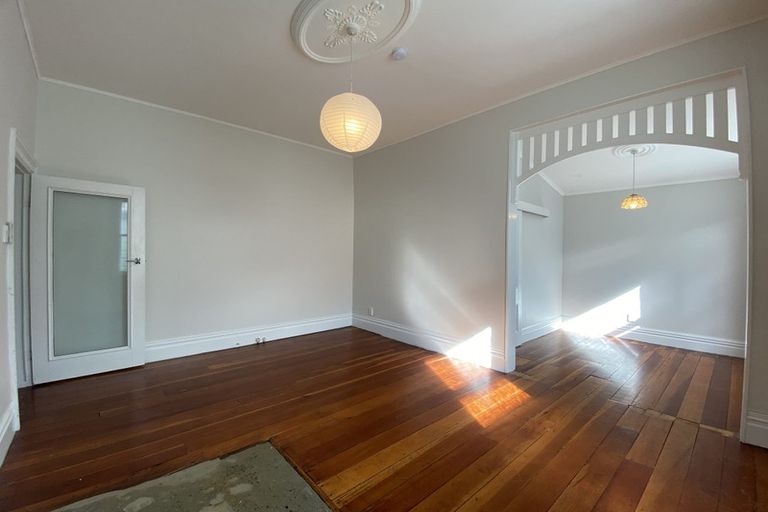 Photo of property in 32 Mckinley Crescent, Brooklyn, Wellington, 6021