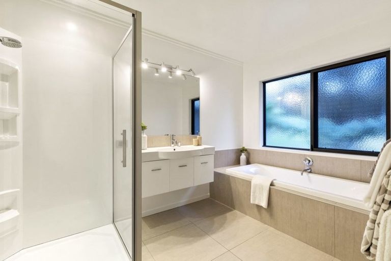 Photo of property in 135 Kennedy Road, Dairy Flat, Albany, 0792