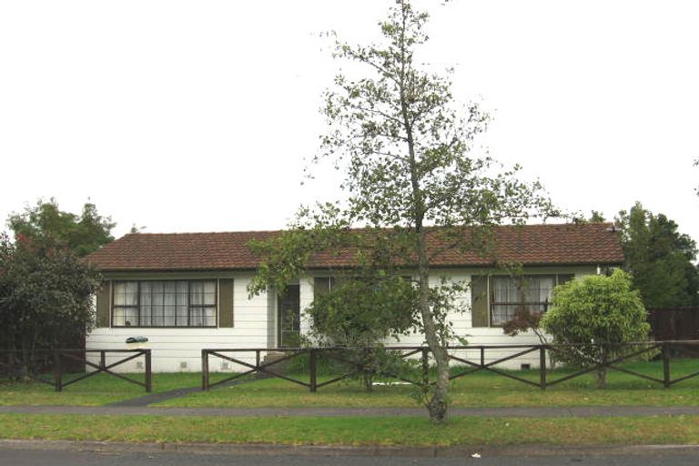 Photo of property in 63 Luanda Drive, Ranui, Auckland, 0612