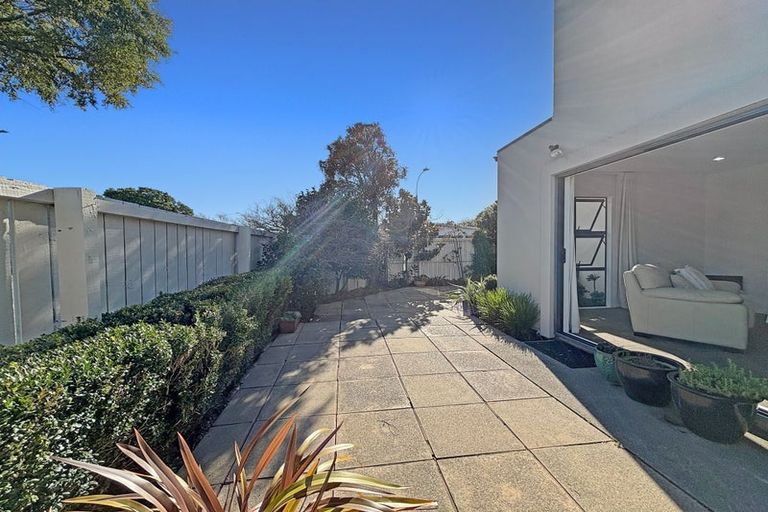 Photo of property in 1a Kipax Place, Riccarton, Christchurch, 8011