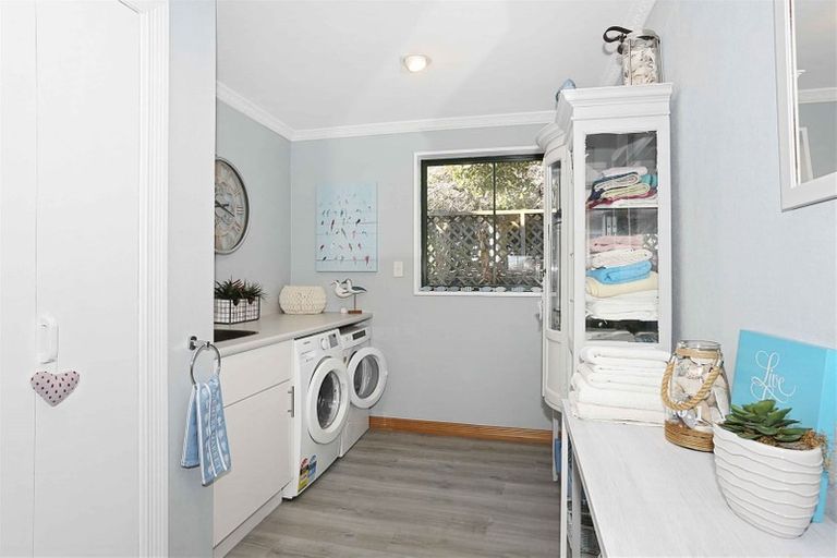 Photo of property in 21 Holywood Terrace, Gladstone, Invercargill, 9810