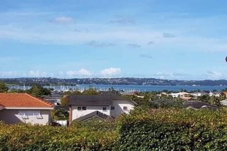 Photo of property in 73 Waimumu Road, Massey, Auckland, 0614