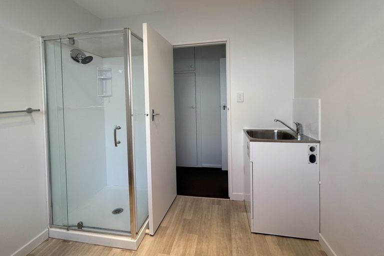 Photo of property in 1/92 Shakespeare Road, Waltham, Christchurch, 8023