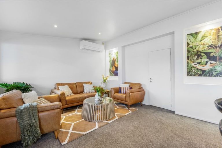 Photo of property in 2 Claude Road, Stanmore Bay, Whangaparaoa, 0932