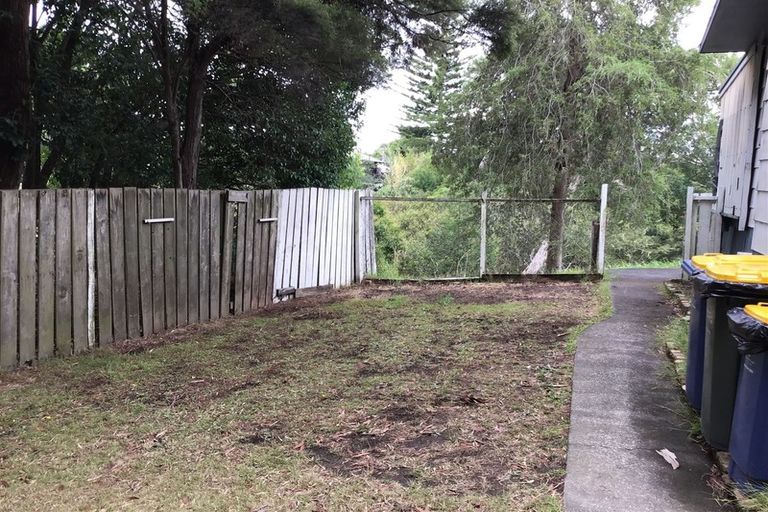 Photo of property in 4/52 Tudor Road, Henderson, Auckland, 0610