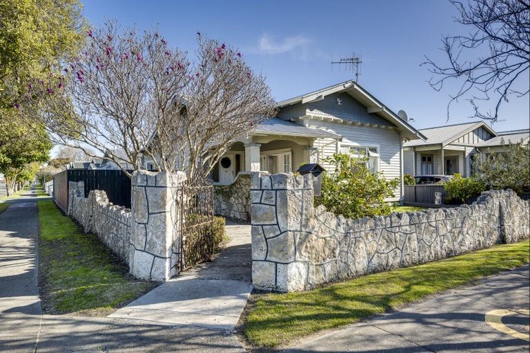 Photo of property in 128 Vigor Brown Street, Napier South, Napier, 4110