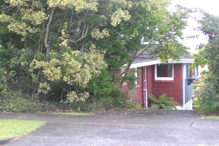 Photo of property in 38 Grenada Avenue, Forrest Hill, Auckland, 0620