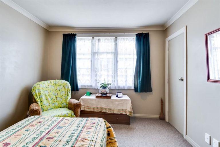 Photo of property in 130 Nuffield Avenue, Marewa, Napier, 4110