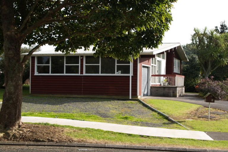 Photo of property in 5 Ben Lora Place, Mangere East, Auckland, 2024