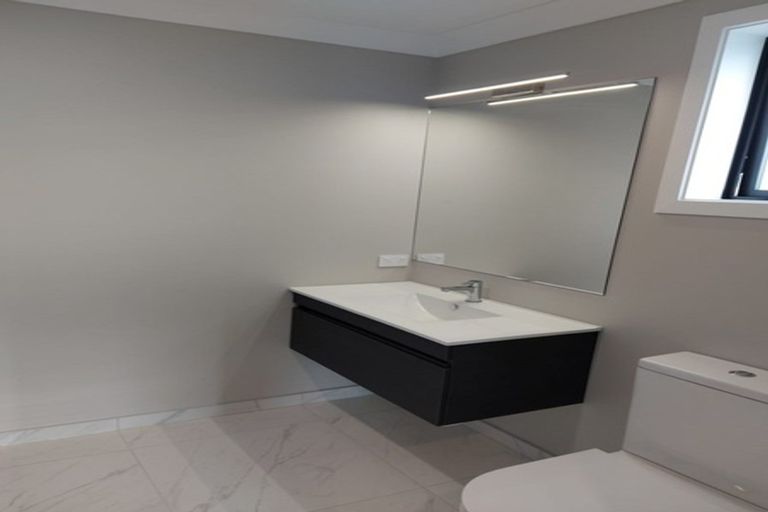 Photo of property in 14 Hattersley Grove, Churton Park, Wellington, 6037