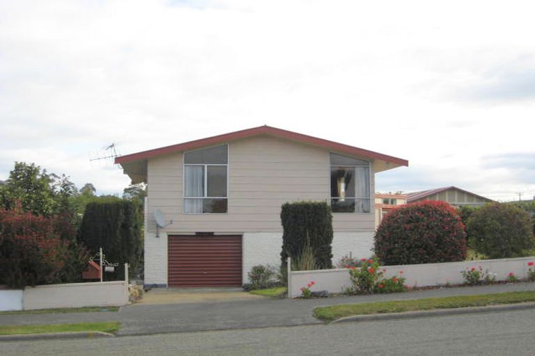Photo of property in 126 Perth Street, Holmes Hill, Oamaru, 9401