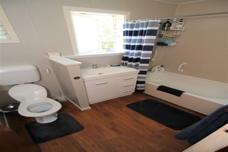 Photo of property in 15 Puriri Place, Tokoroa, 3420