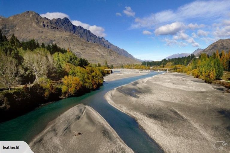 Photo of property in 2 Lindmore Lane, Lower Shotover, Queenstown, 9371