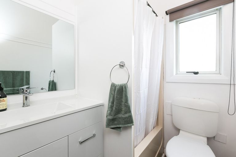 Photo of property in 1 Queens Drive, Saint Kilda, Dunedin, 9012