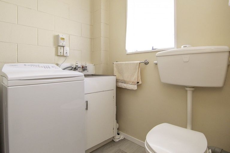 Photo of property in 8d Seaforth Avenue, Milson, Palmerston North, 4414