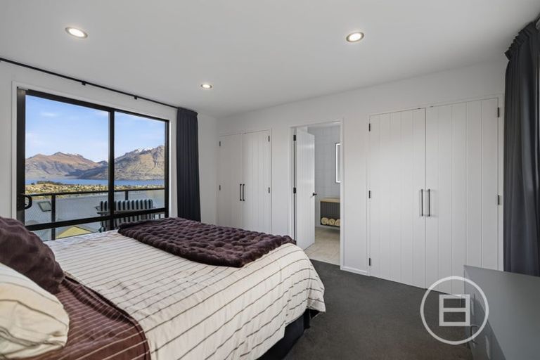 Photo of property in 19 Stone Ridge Place, Queenstown, 9300