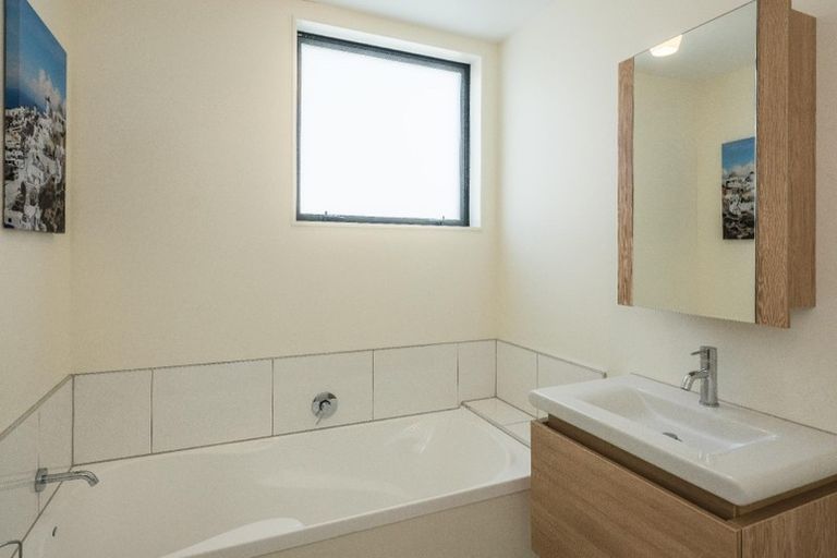 Photo of property in 11 Lacebark Lane, Woodridge, Wellington, 6037