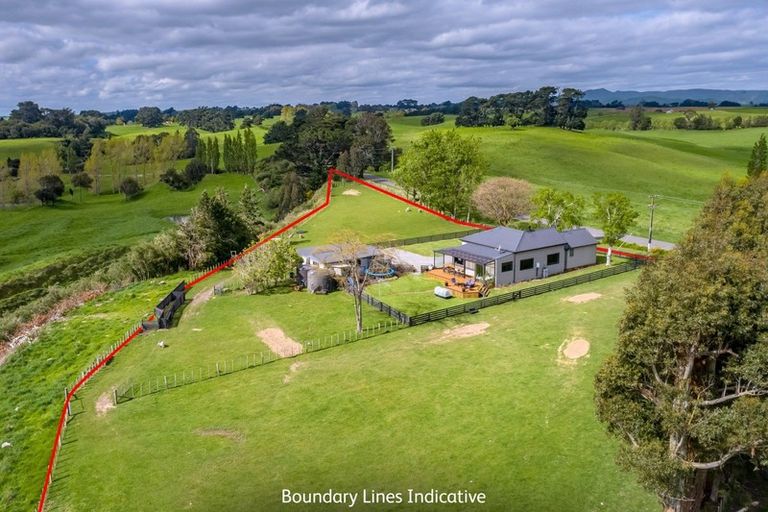 Photo of property in 423 Tipapakuku Road, Dannevirke, 4976