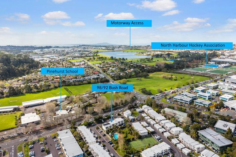 Photo of property in The Grange, 98/92 Bush Road, Albany, Auckland, 0632