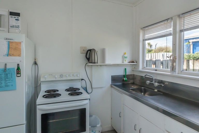 Photo of property in 1/2 Himatangi Street, Himatangi Beach, Foxton, 4891
