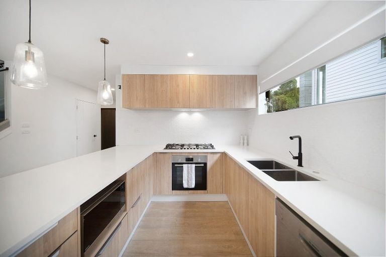 Photo of property in 40a Gills Road, Bucklands Beach, Auckland, 2014