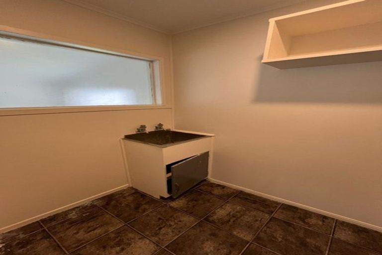 Photo of property in 112 Cargill Street, Papakura, 2110
