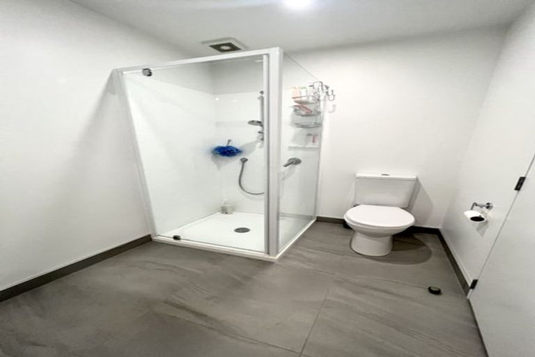 Photo of property in 37 Rua Kai Way, Brooklyn, Wellington, 6021