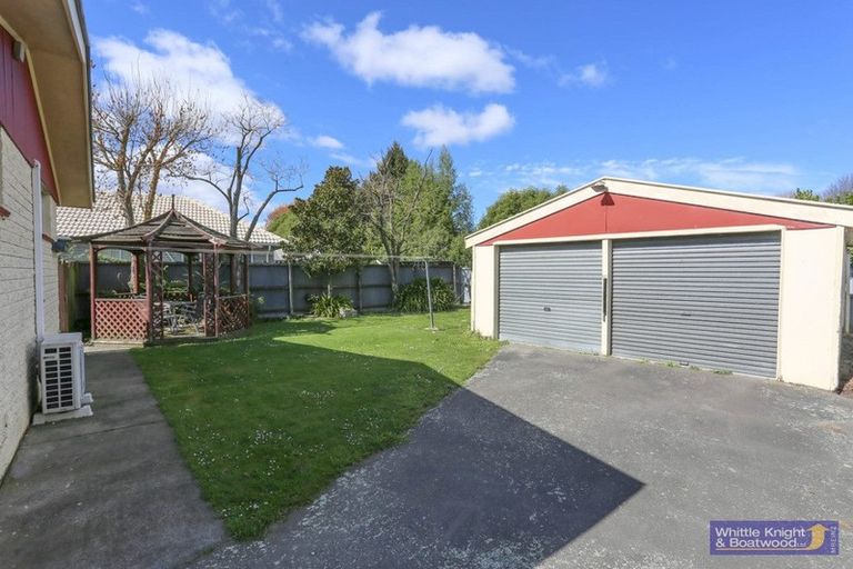 Photo of property in 53 Martbern Crescent, Bishopdale, Christchurch, 8053