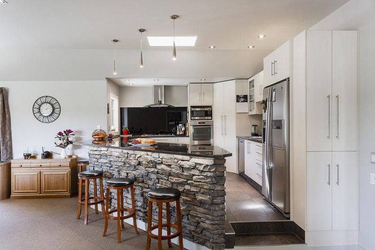 Photo of property in 356 Riccarton Road West, Mosgiel, 9092