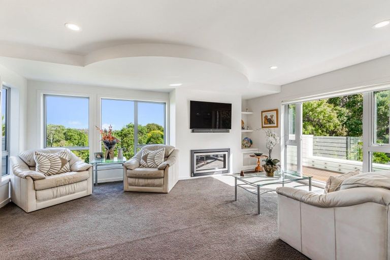 Photo of property in 18a Sylvan Park Avenue, Milford, Auckland, 0620