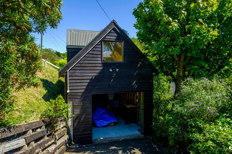 Photo of property in 80 Sutherland Street, Dunedin Central, Dunedin, 9016