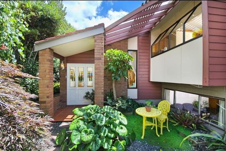 Photo of property in 237 Te Atatu Road, Te Atatu South, Auckland, 0610