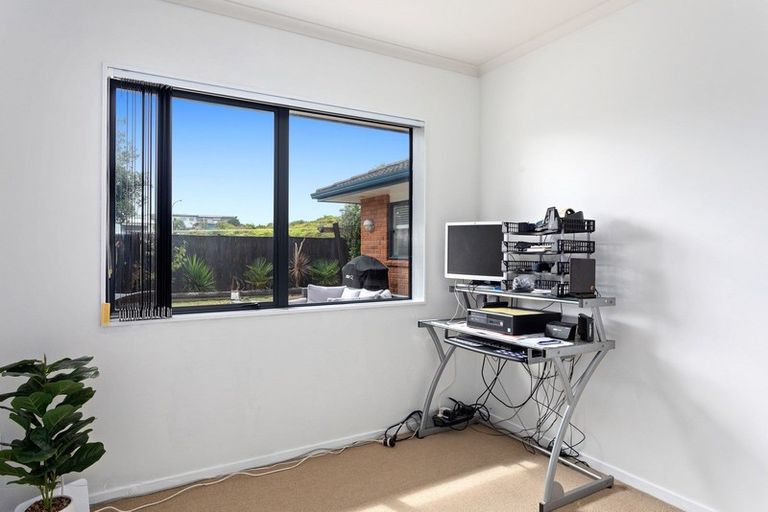 Photo of property in 5 Zarling Lane, Coastlands, Whakatane, 3120