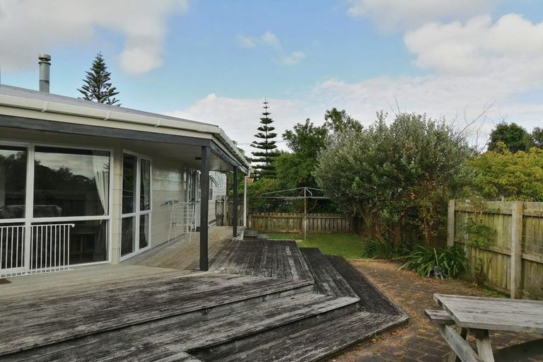 Photo of property in 16 Johnson Street, Bulls, 4818