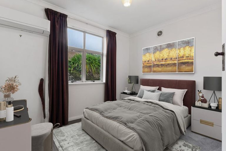 Photo of property in 15 Wellington Street, Picton, 7220