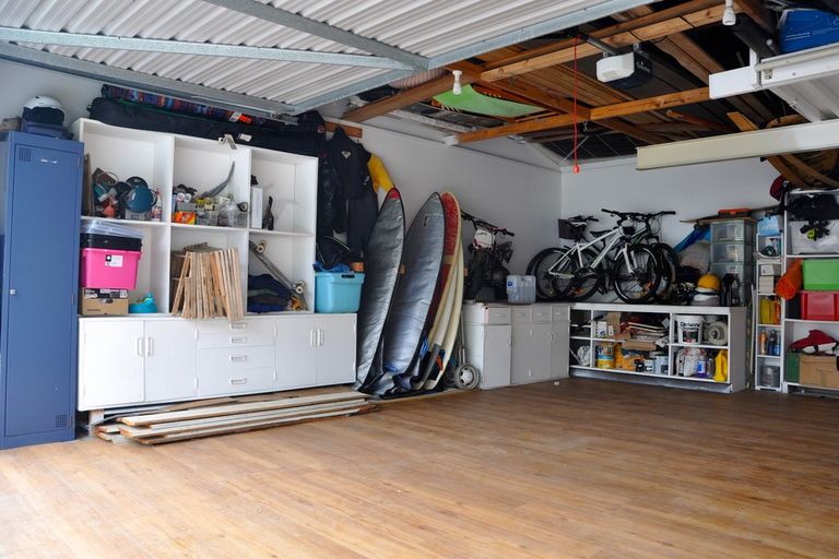 Photo of property in 15 Seaview Road, Waihi Beach, 3611