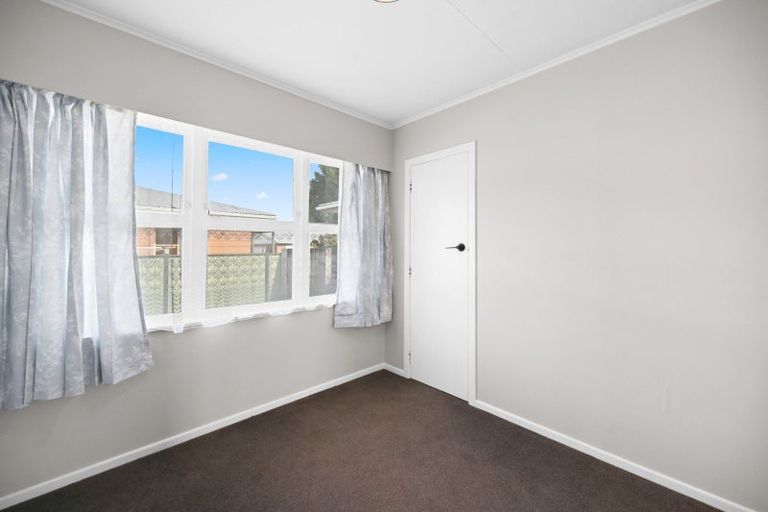 Photo of property in 69 Resthill Crescent, Glenview, Hamilton, 3206