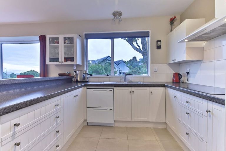 Photo of property in 18 Woodside Common, Westmorland, Christchurch, 8025