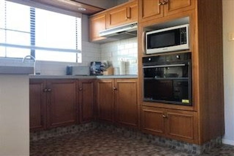 Photo of property in 93 Royal Park Drive, Parklands, Christchurch, 8083