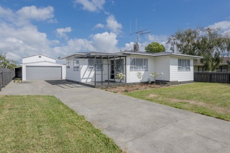 Photo of property in 21 Charles Street, Levin, 5510