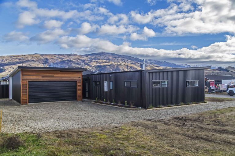 Photo of property in 5 Phoenix Place, Cromwell, 9310