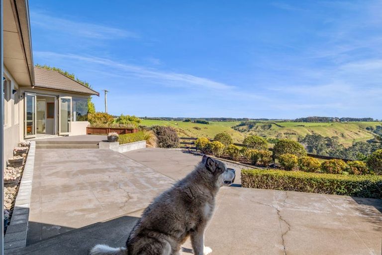 Photo of property in 355 Ngawhini Road, Hawera, 4674