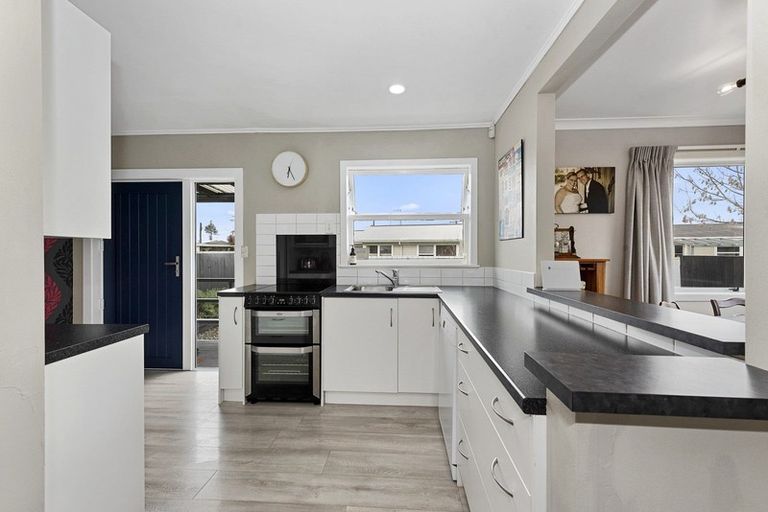 Photo of property in 4a Larnach Street, St Andrews, Hamilton, 3200