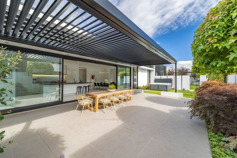 Photo of property in 31 Waiwetu Street, Fendalton, Christchurch, 8052