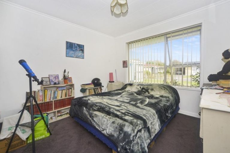 Photo of property in 8 Winiata Place, Otaki, 5512