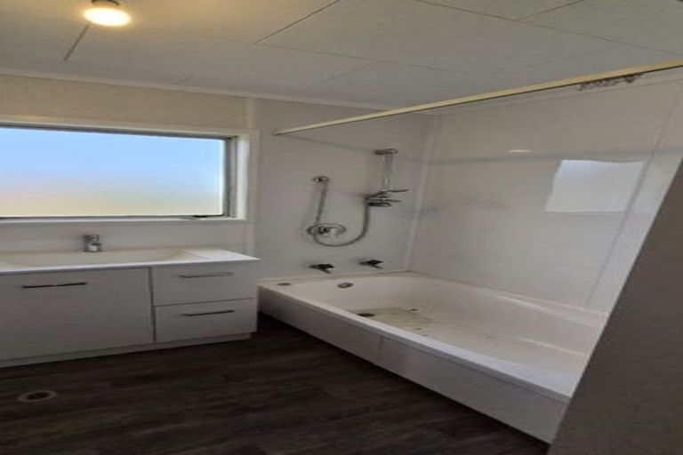 Photo of property in 25 Attlee Place, Gisborne, 4010