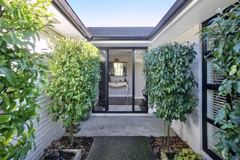 Photo of property in 5 Lomay Place, Te Puke, 3119