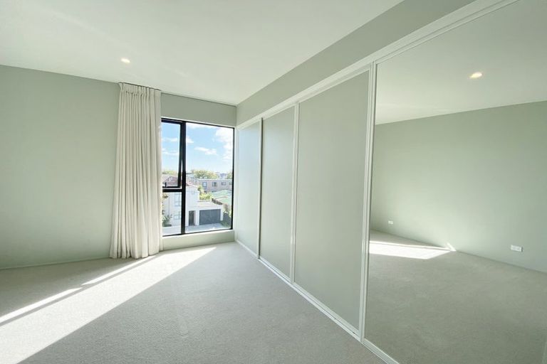 Photo of property in 3/30 Otley Street, Christchurch Central, Christchurch, 8013